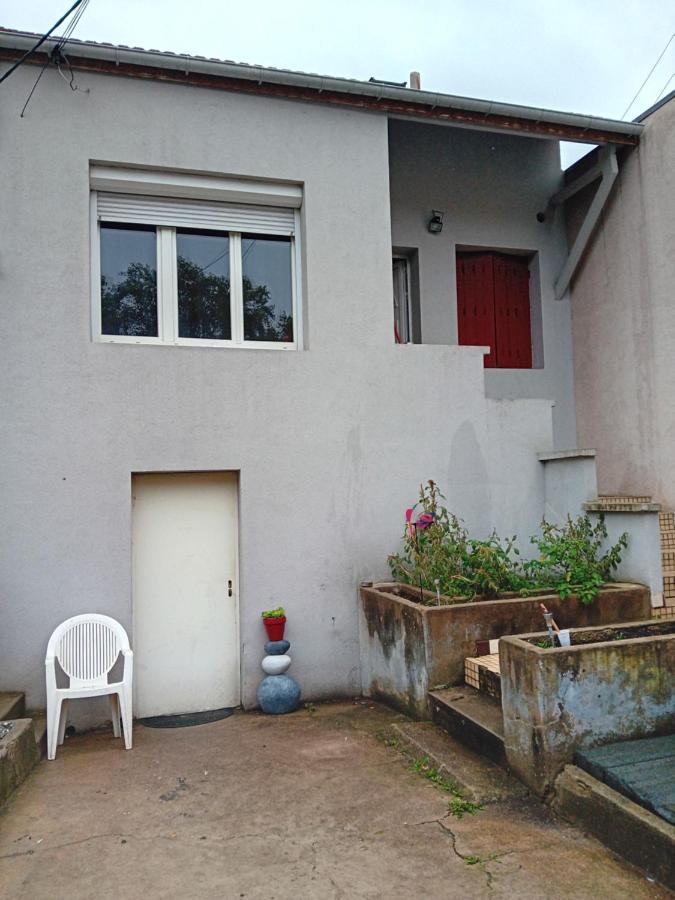 Une Maison En Ville Saint-Denis  Kültér fotó